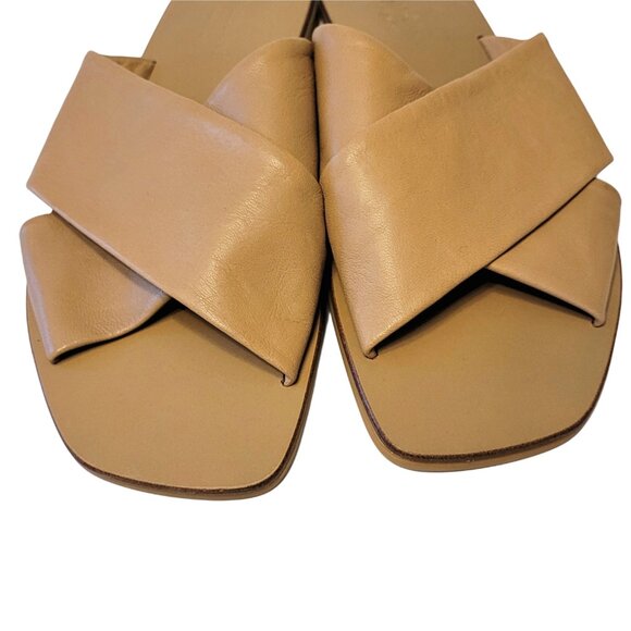 Everlane The Day Crossover Sandal - Picture 4 of 9